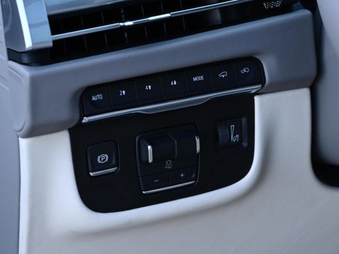 Used 2025 Cadillac Escalade Sport Platinum w/ LPO, Floor Liner Package image 29