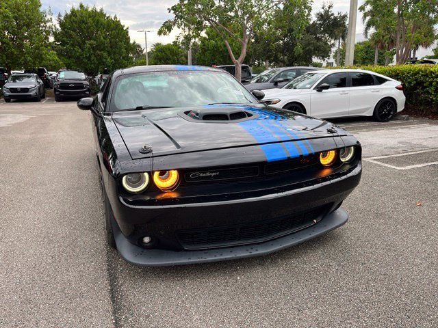 Used 2019 Dodge Challenger R/T Scat Pack w/ Shaker Package RWD image 1