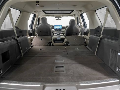 Used 2022 Lincoln Navigator L Reserve AWD/4WD image 62