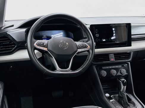 Used 2025 Volkswagen Taos S FWD image 18