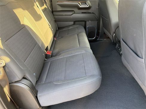 Used 2025 Chevrolet Silverado 1500 LT AWD/4WD image 15