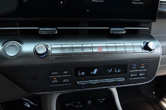 Used 2024 Hyundai Kona SEL FWD image 14