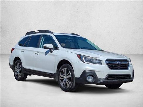 Used 2019 Subaru Outback 2.5i Limited AWD/4WD image 3