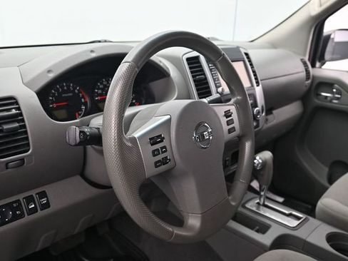 Used 2019 Nissan Frontier SV image 15