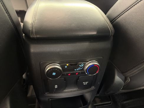 Used 2021 Ford Explorer Limited w/ Equipment Group 301A AWD/4WD image 20
