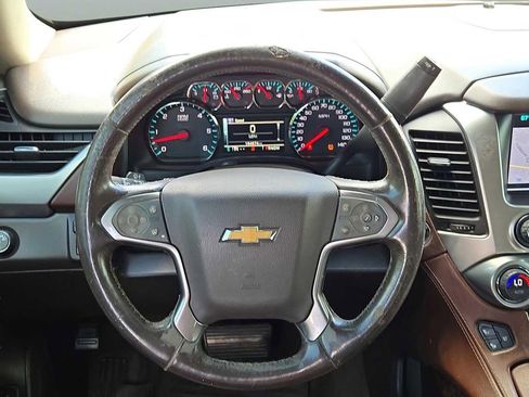 Used 2016 Chevrolet Suburban LTZ RWD image 17