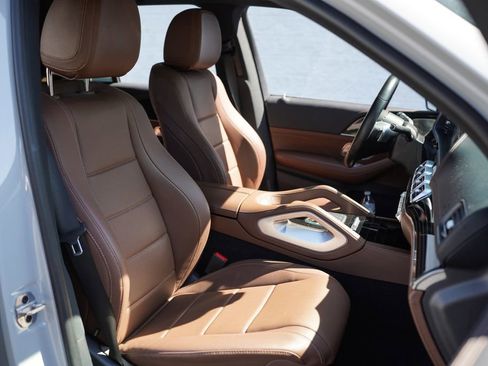 Used 2024 Mercedes-Benz GLE 350 4MATIC w/ AMG Line Exterior image 23