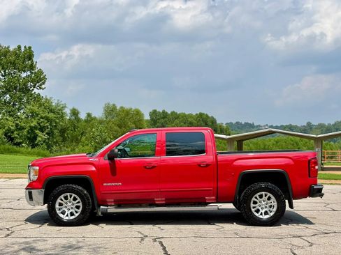 Used 2015 GMC Sierra 1500 SLE w/ SLE Value Package AWD/4WD image 10