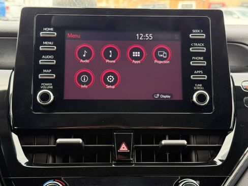 Used 2024 Toyota Camry SE image 13