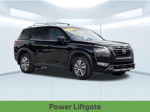 Used 2023 Nissan Pathfinder SL w/ Lighting Package (N92) FWD image 10