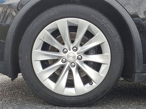 Used 2020 Tesla Model X Long Range image 9