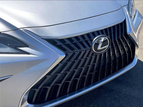 Used 2022 Lexus ES 350 w/ Accessory Package 2 FWD image 31