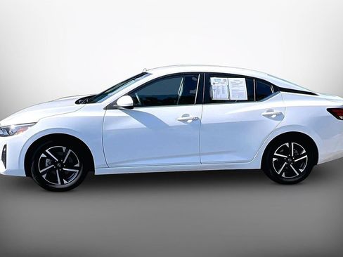 Used 2024 Nissan Sentra SV FWD image 5