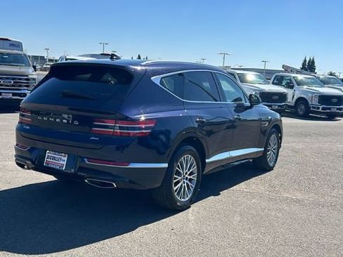 Used 2024 Genesis GV80 2.5T AWD/4WD image 3