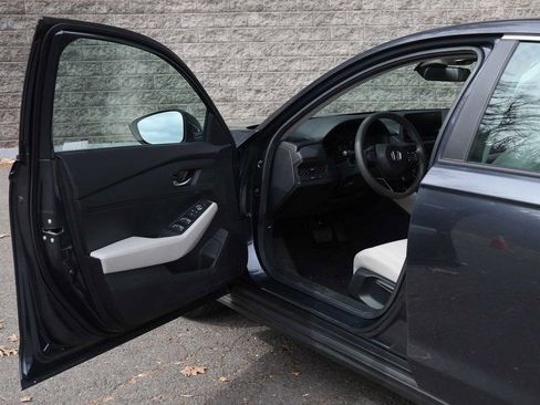 Used 2025 Honda Accord LX image 23