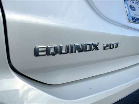 Used 2018 Chevrolet Equinox Premier image 30