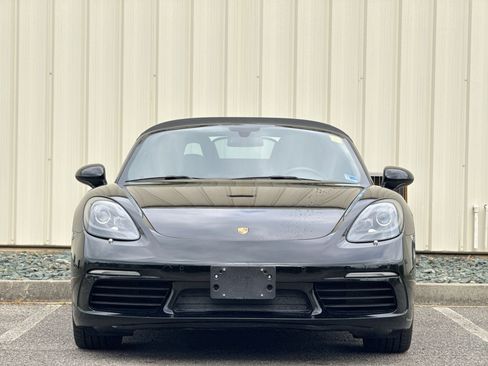 Used 2021 Porsche 718 Boxster RWD image 12