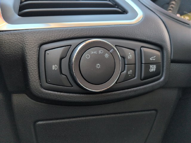 Certified 2024 Ford Edge Titanium AWD/4WD image 31