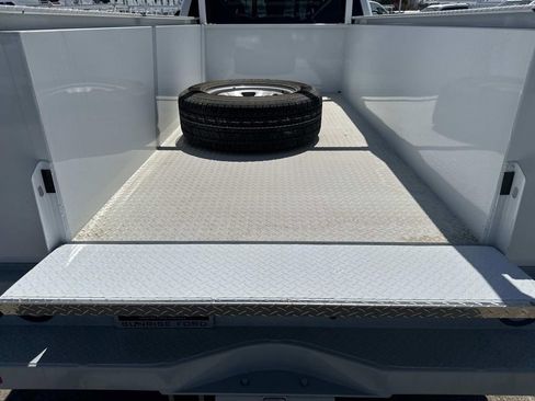 New 2025 Ford F350 XL w/ XL Chrome Package image 19