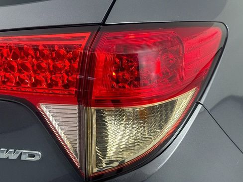 Used 2016 Honda HR-V LX image 30