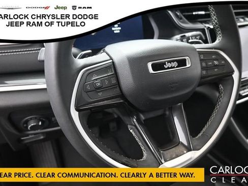Used 2023 Jeep Grand Cherokee L Laredo RWD image 17