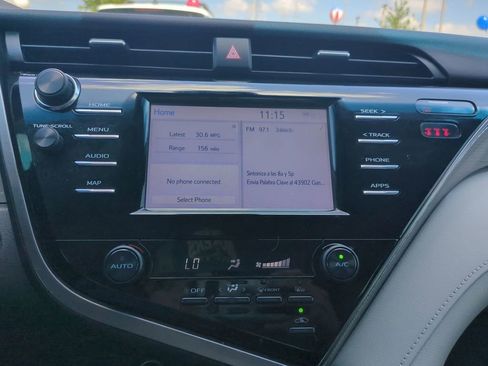Used 2019 Toyota Camry SE w/ Convenience Package FWD image 18
