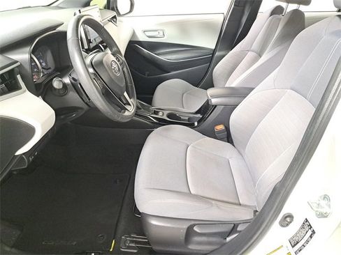 Used 2021 Toyota Corolla SE image 19