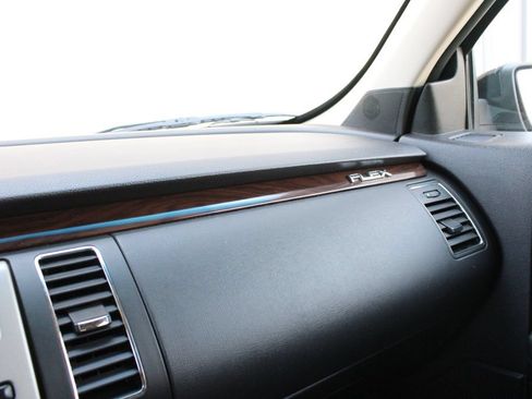 Used 2009 Ford Flex SEL AWD/4WD image 16
