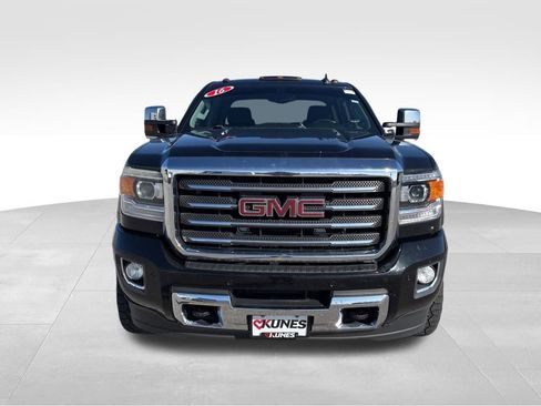 Used 2016 GMC Sierra 2500 SLT w/ Duramax Plus Package image 2