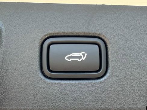Used 2026 Hyundai Tucson Limited FWD image 12