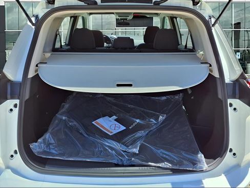 New 2026 Nissan Rogue S image 7