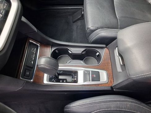 Used 2023 Subaru Ascent Touring image 29