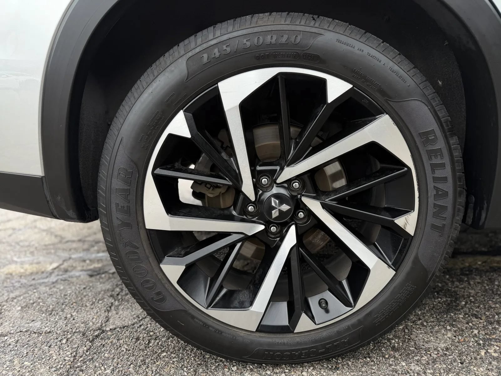 Used 2022 Mitsubishi Outlander SE AWD/4WD image 42
