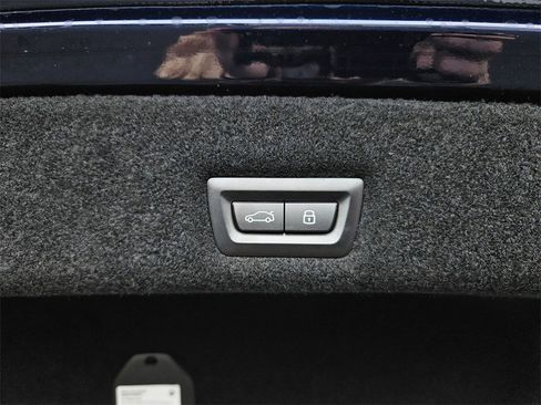 Used 2026 BMW i7 xDrive60 image 25