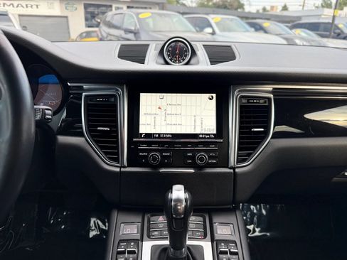 Used 2015 Porsche Macan S AWD/4WD image 33