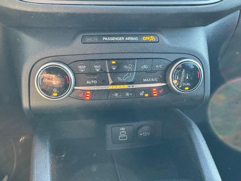 Used 2024 Ford Escape Active w/ Cold Weather Package image 18