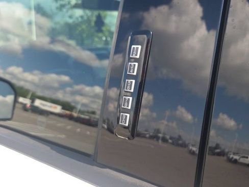 Used 2016 Ford F150 Lariat RWD image 16