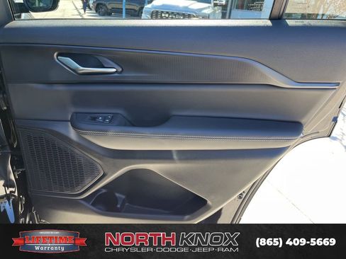 New 2025 Jeep Grand Cherokee L Altitude image 26