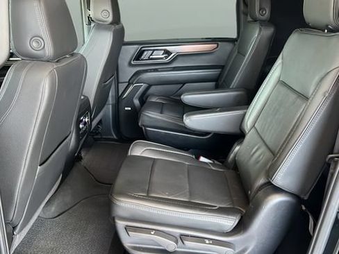 Used 2025 GMC Yukon XL Denali w/ Sun & Power Step Package AWD/4WD image 18
