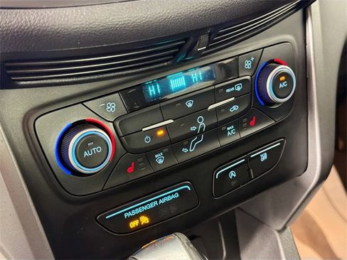 Used 2018 Ford Escape SEL w/ Canadian Touring Package image 16