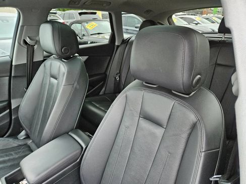 Used 2018 Audi A4 2.0T allroad Premium Plus AWD/4WD image 16