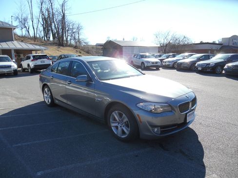 Used 2012 BMW 528i xDrive Sedan image 7