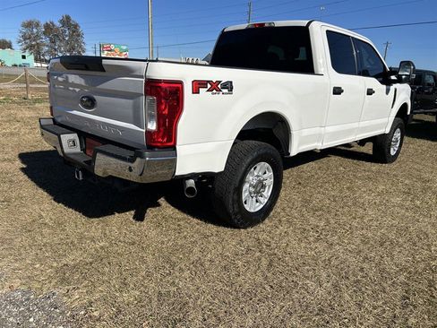 Used 2019 Ford F250 XLT w/ XLT Value Package image 17