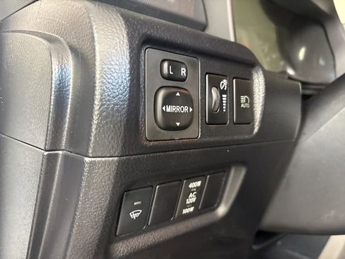 Used 2021 Toyota 4Runner Limited AWD/4WD image 10