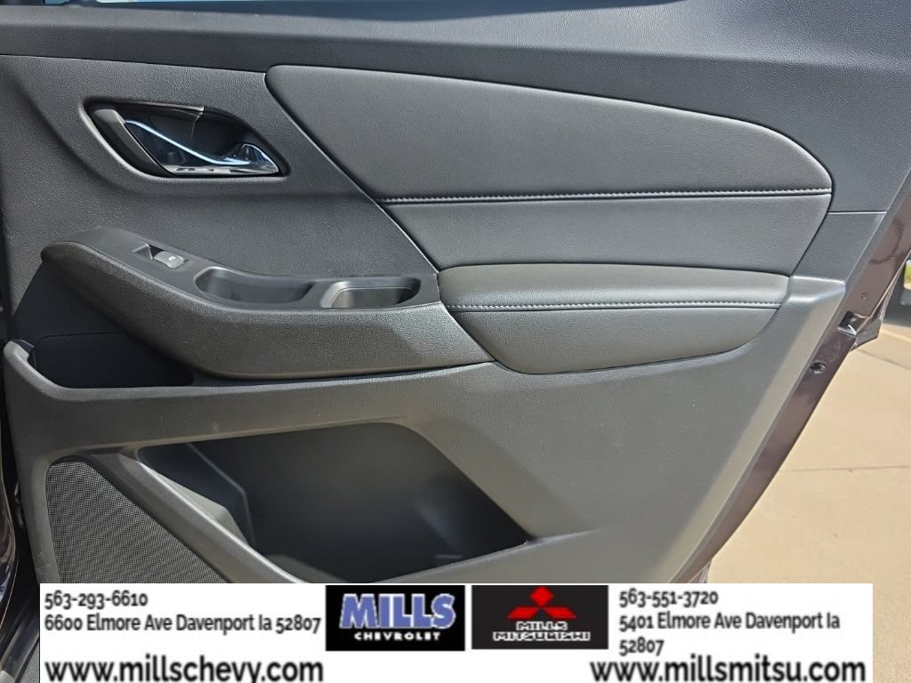 Used 2023 Chevrolet Traverse LT AWD/4WD image 21