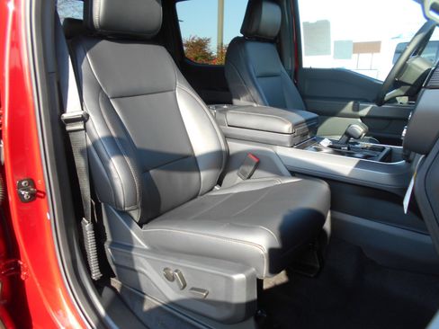 New 2025 Ford F150 XLT w/ Equipment Group 303A High image 34