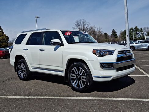 Certified 2022 Toyota 4Runner Limited image 1