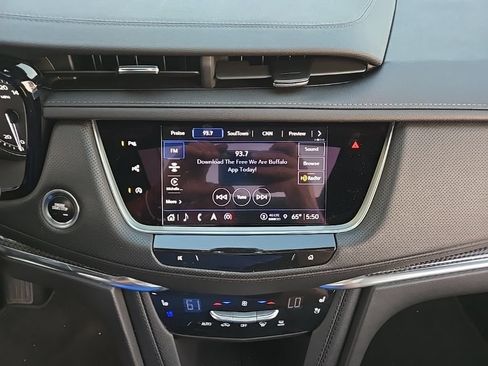 Certified 2023 Cadillac XT5 Sportv w/ Technology Package AWD/4WD image 26