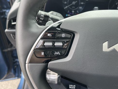 Used 2023 Kia Niro Wave FWD image 24