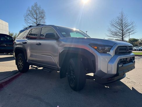 New 2026 Toyota 4Runner SR5 image 4
